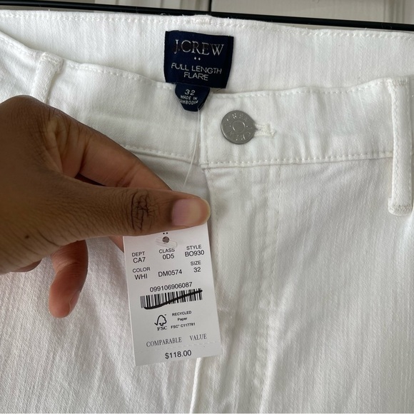 NWT J Crew Factory Full-length flare jean in signature stretch - Picture 6 of 9
